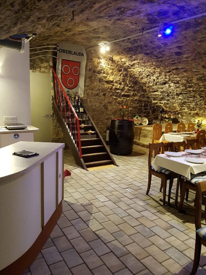 Beim Schloß Michel Lauda-Königshofen